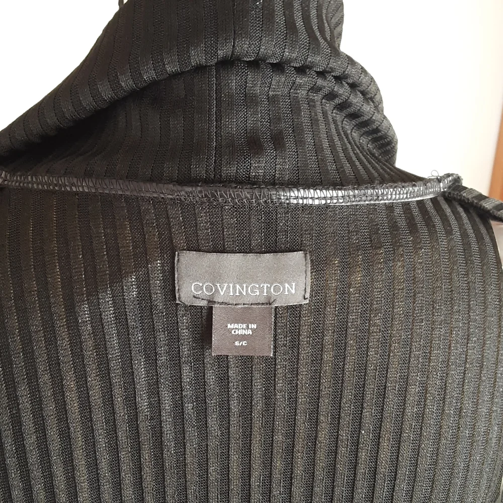 Covington Black Cardigan runs .m - Picture 7 of 7